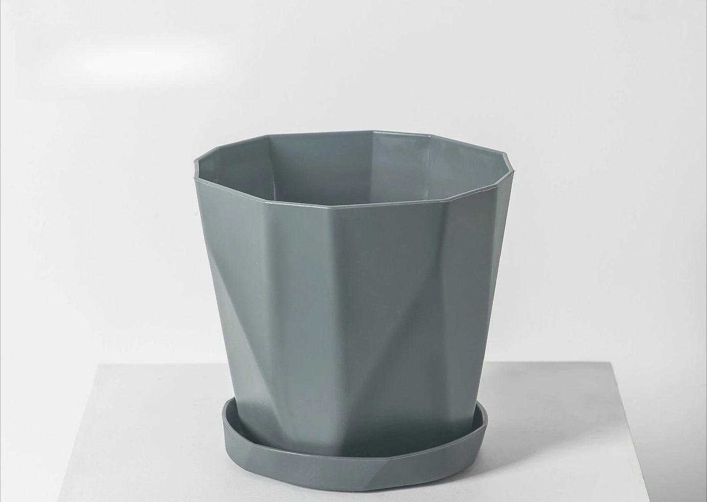 Flowerpot with Thickened Nordic Simplicity Durability and High Aesthetic Value