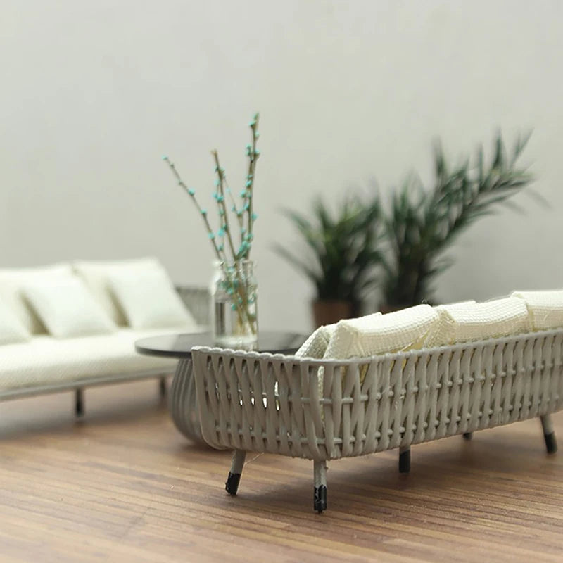 Dollhouse Miniature Furniture, Pretend Play Toy, Sofa Model for Children's Photo Props.