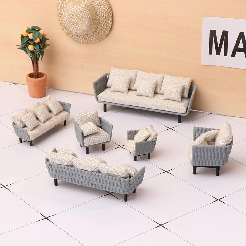 Dollhouse Miniature Furniture, Pretend Play Toy, Sofa Model for Children's Photo Props.