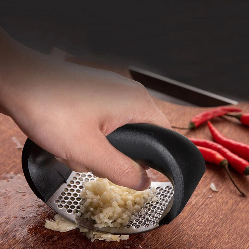Stainless Steel Garlic Press Rocker Manual Garlic Mincer CrusherSqueezer Labor-saving Kitchen Gadget Vegetable Tool