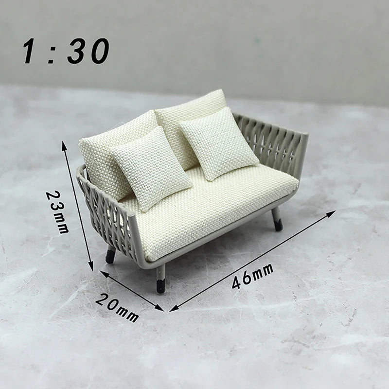 Dollhouse Miniature Furniture, Pretend Play Toy, Sofa Model for Children's Photo Props.