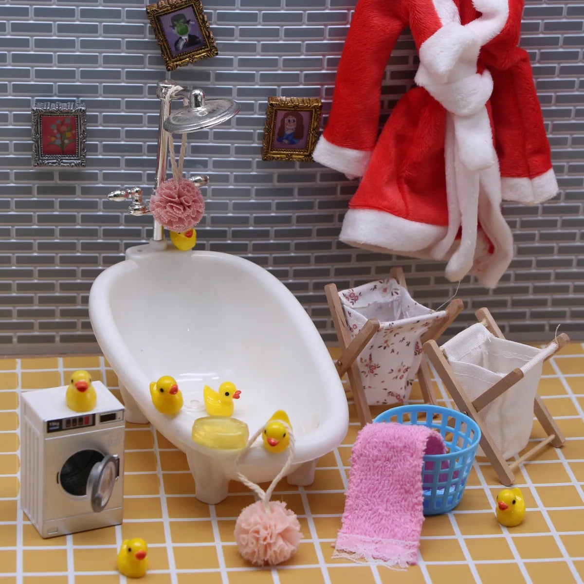 Miniature Bathroom Scene Dollhouse Furniture Props Models Accessories